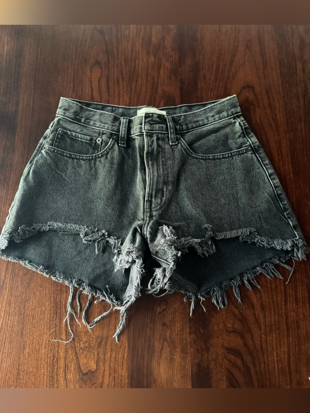 A&F Mid-Rise Boyfriend Short